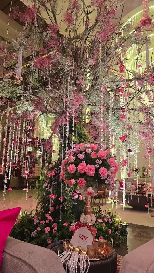 Balloon and floral birthday backdrop by Shivam Tent House in Delhi
