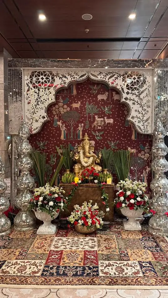Traditional mandir decor for a Delhi NCR wedding